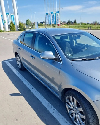 Skoda Superb cena 29500 przebieg: 296361, rok produkcji 2012 z Nysa małe 106